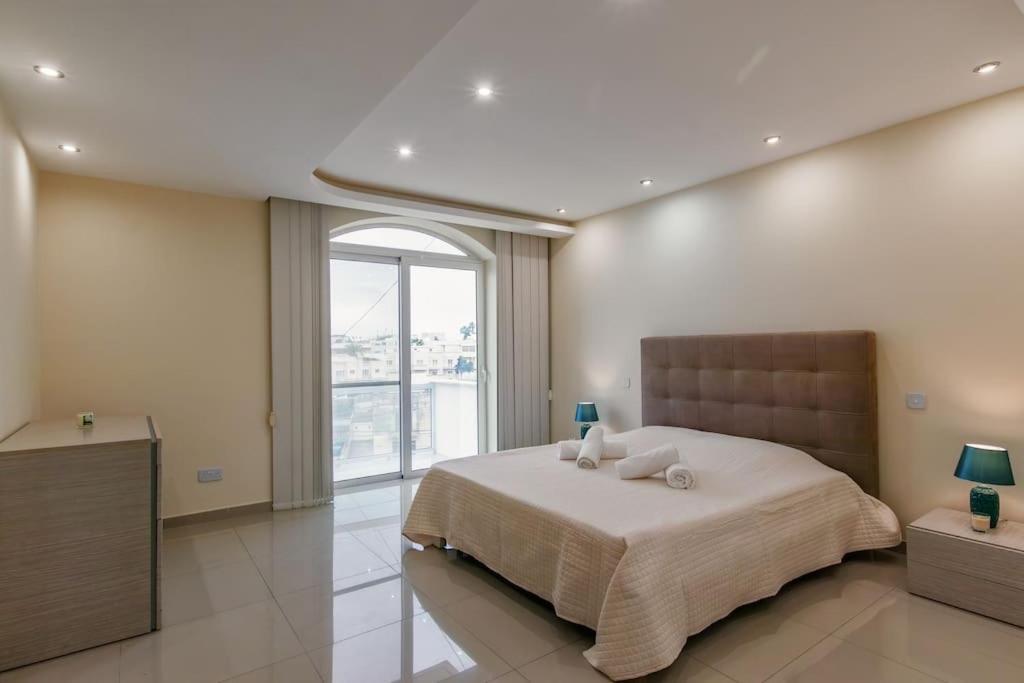 Modern 3 Bedroom Apartment Close To Paceville And Beach Is-Swieqi ภายนอก รูปภาพ