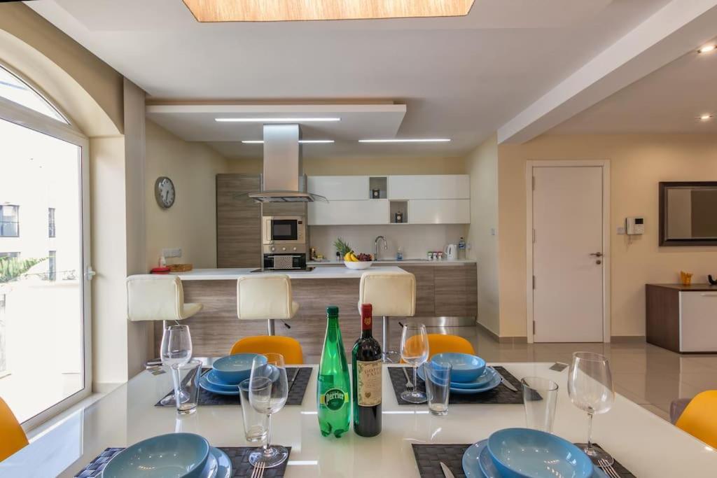Modern 3 Bedroom Apartment Close To Paceville And Beach Is-Swieqi ภายนอก รูปภาพ