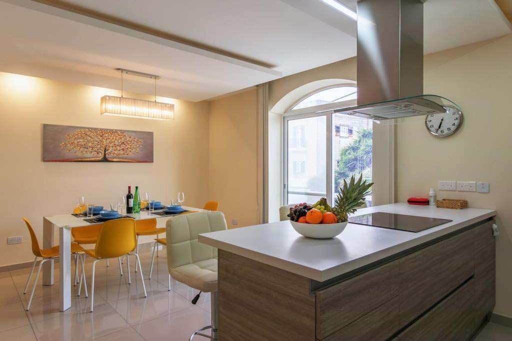 Modern 3 Bedroom Apartment Close To Paceville And Beach Is-Swieqi ภายนอก รูปภาพ