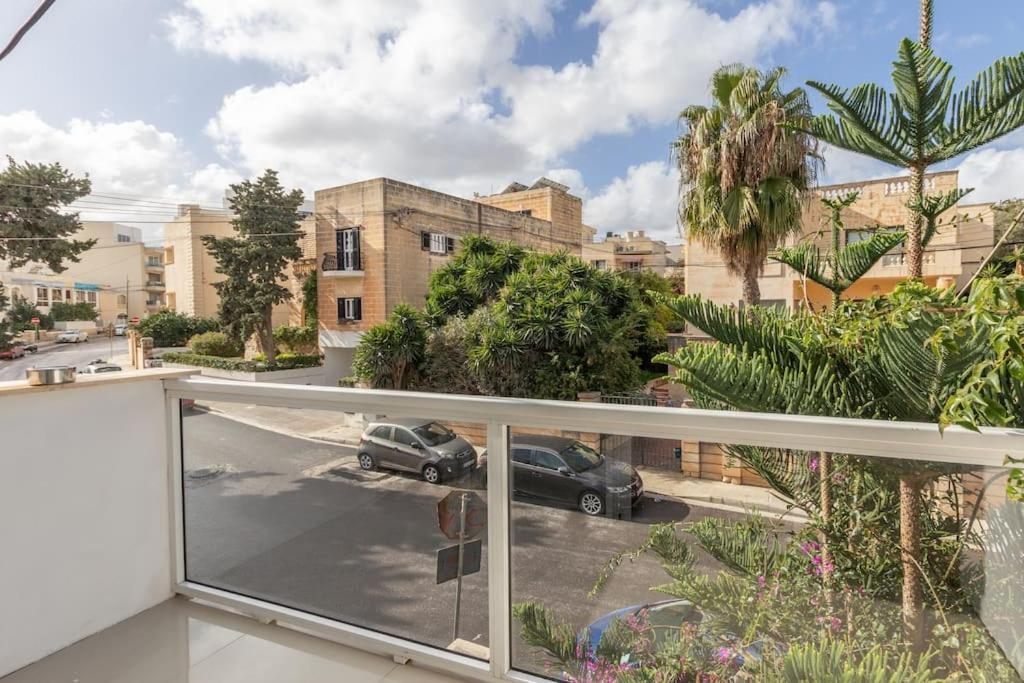 Modern 3 Bedroom Apartment Close To Paceville And Beach Is-Swieqi ภายนอก รูปภาพ